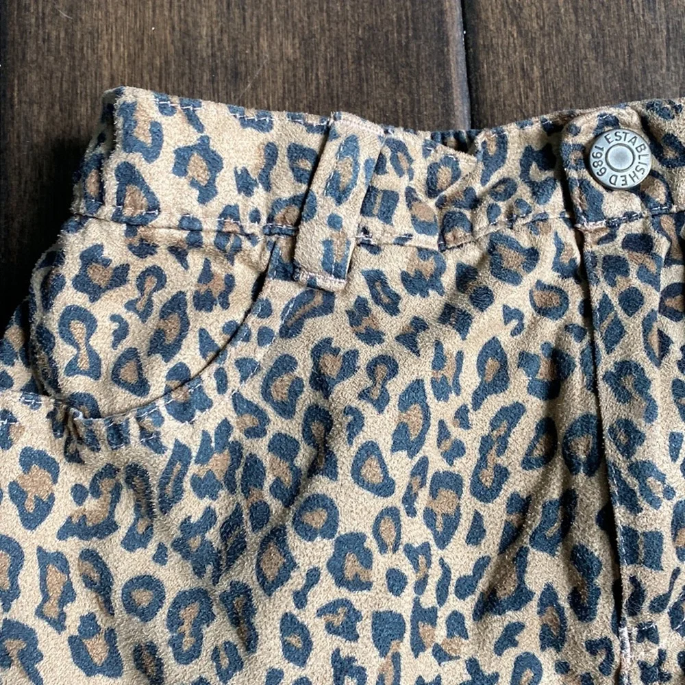 💜3/$15 Children’s Place Leopard Skirt